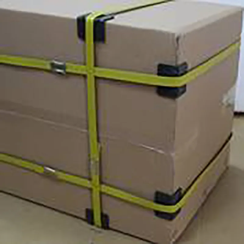 Црне пластичне копче